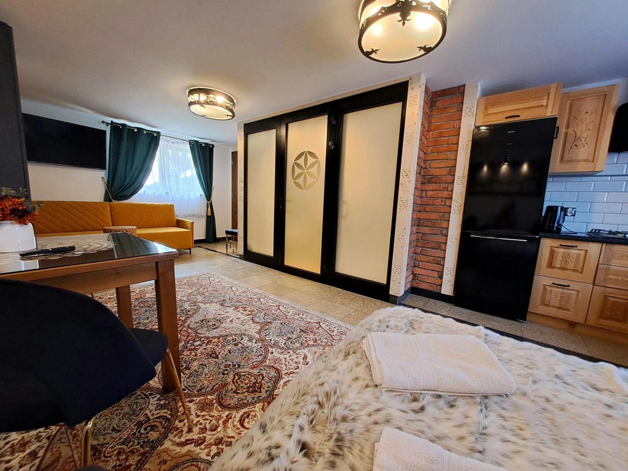 Apartamenty U Paliderki โปโรนิน ภายนอก รูปภาพ